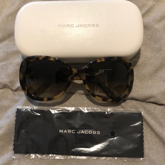 Marc Jacobs Accessories - Marc Jacob sunglasses. Authentic